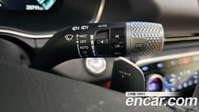 Genesis GV80 2023 — ფოტო 30/33