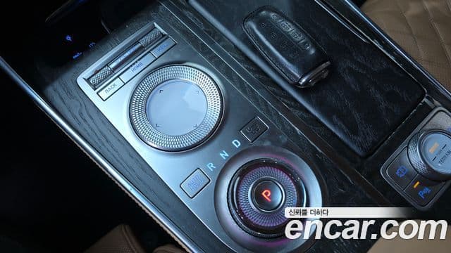 Genesis GV80 2020 — ფოტო 9/20