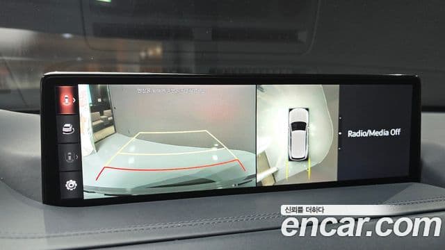 Genesis GV80 2020 — ფოტო 14/20