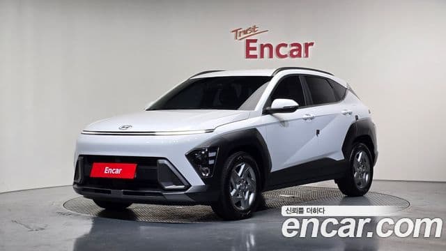 Hyundai Kona 2023 — ფოტო 1/20