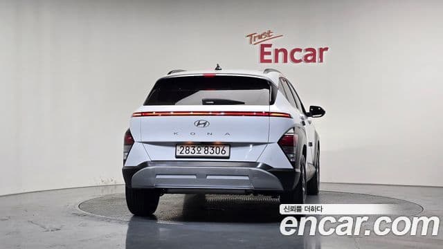 Hyundai Kona 2023 — ფოტო 4/20