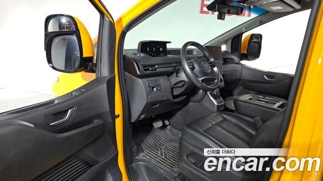 Hyundai Staria 2022 — Şəkil 9/20