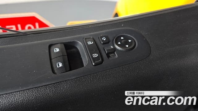 Hyundai Staria 2022 — ფოტო 20/20