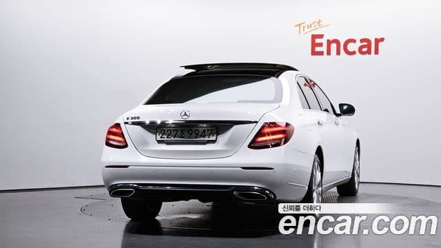 Mercedes-Benz E-Class 2019 — Şəkil 4/20