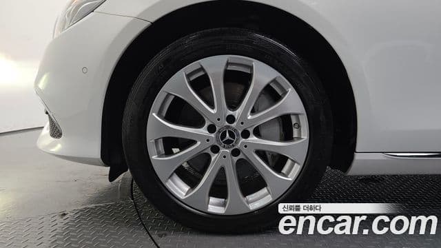 Mercedes-Benz E-Class 2019 — Şəkil 5/20
