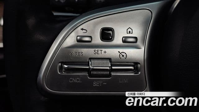 Mercedes-Benz E-Class 2019 — Şəkil 17/20