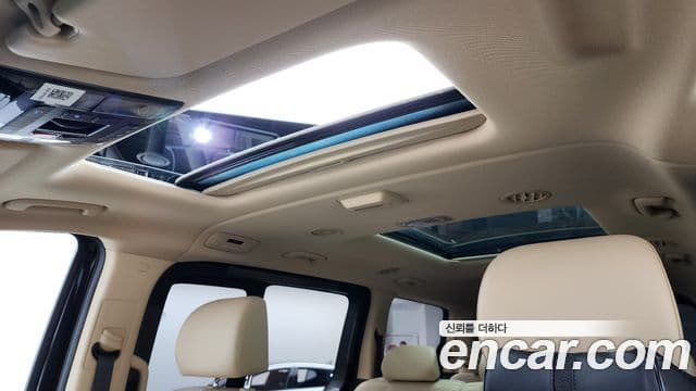 Hyundai Staria 2025 — Şəkil 15/20