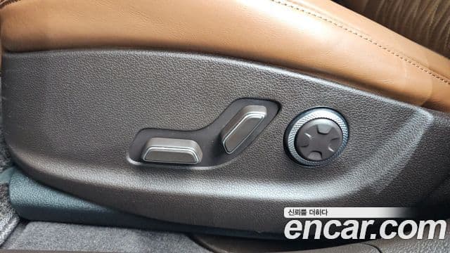 Genesis G80 2023 — Şəkil 33/34