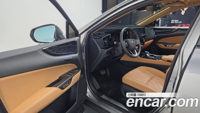 Lexus NX350h 2025 — Şəkil 10/20