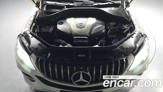 Mercedes-Benz GLE-Class 2018 — Фото 6/20