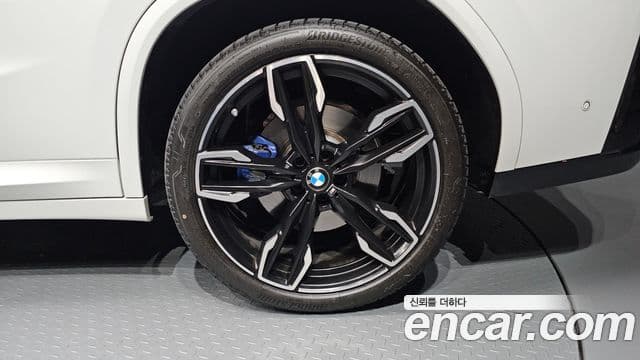 BMW X4 2025 — Şəkil 12/33