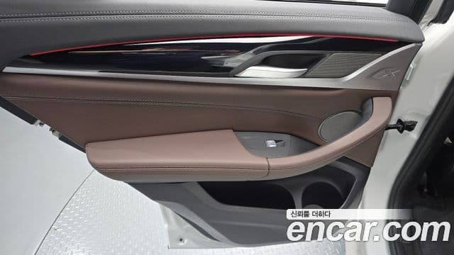 BMW X4 2025 — Şəkil 19/33