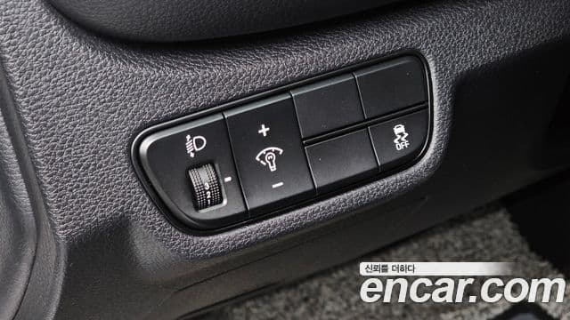 Kia Seltos 2024 — Şəkil 13/20