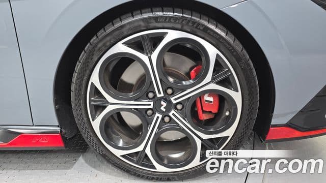 Hyundai The New Avante Hybrid 2021 — Şəkil 12/31