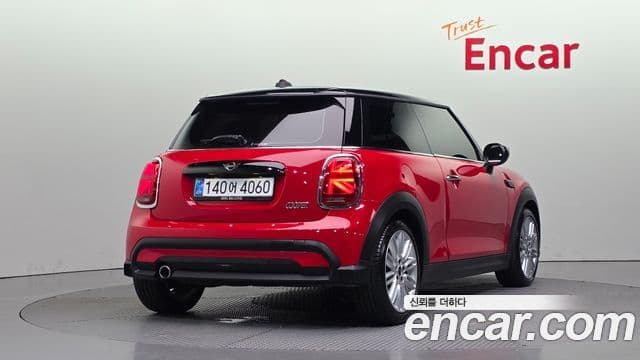 Mini Cooper 2023 — фото 2 из 20