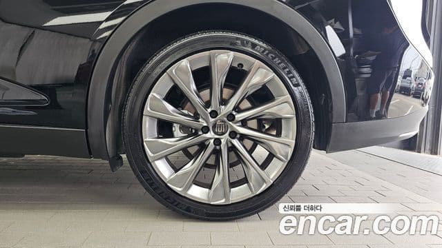 Toyota Crown Crossover 2025 — Şəkil 21/35
