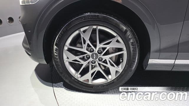 Genesis GV70 2023 — ფოტო 5/20