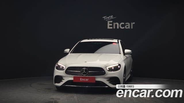 Mercedes-Benz E-Class 2022 — ფოტო 3/20