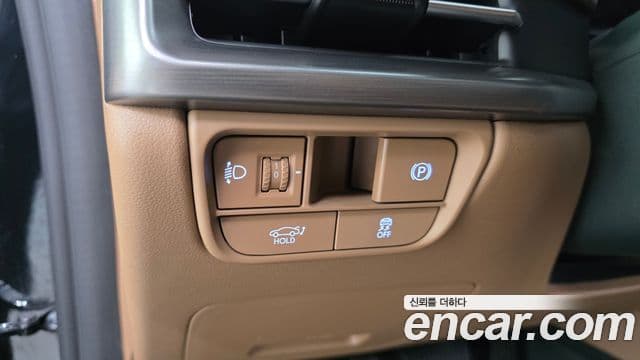 Hyundai Grandeur 2023 — Фото 12/20