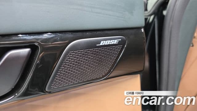 Hyundai Grandeur Hybrid 2023 — Photo 21/45