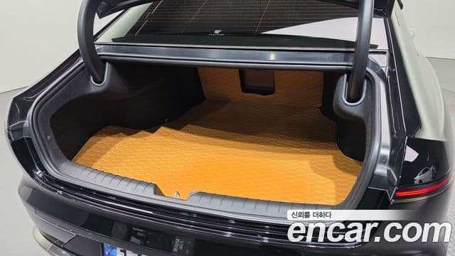 Hyundai Grandeur Hybrid 2023 — Photo 22/45