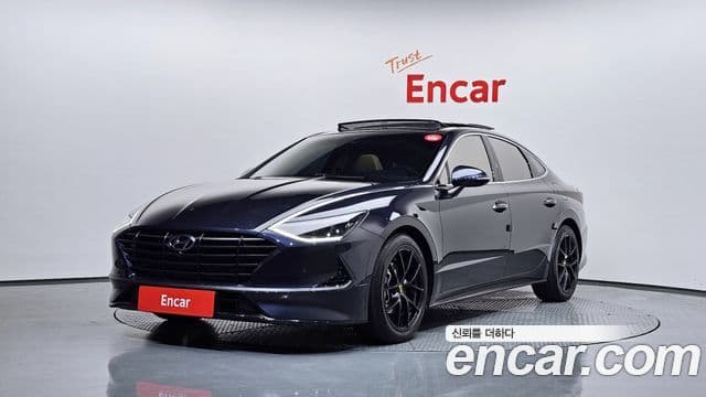 Hyundai Sonata 2019 — Фото 1/20