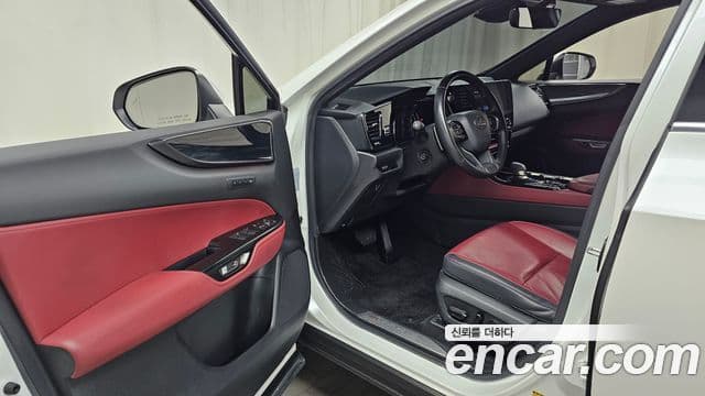 Lexus NX350h 2022 — ფოტო 10/20