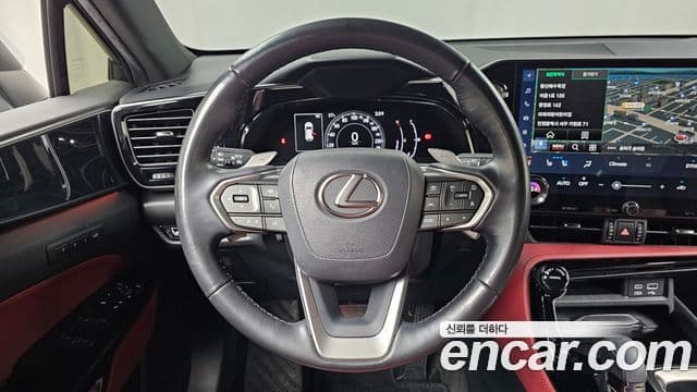 Lexus NX350h 2022 — ფოტო 13/20
