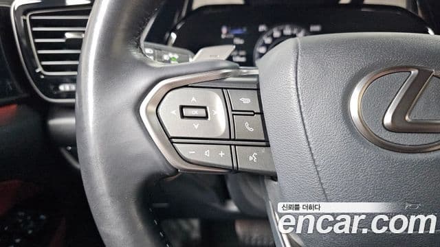 Lexus NX350h 2022 — ფოტო 16/20