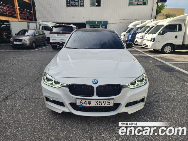 BMW 3 Series 2018 — Şəkil 14/18