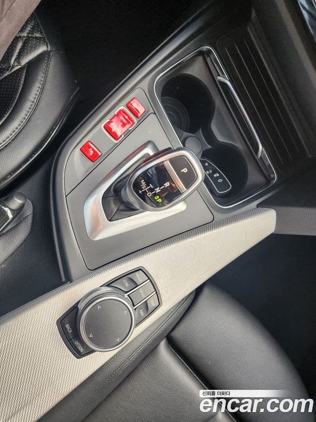 BMW 3 Series 2018 — Şəkil 4/18