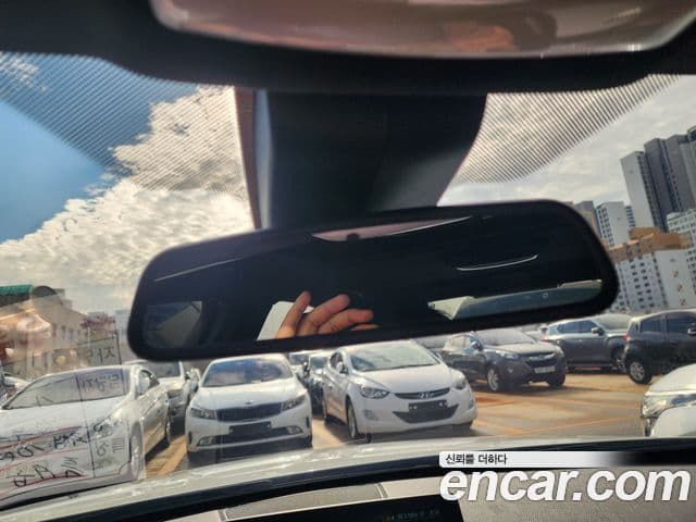 BMW 3 Series 2018 — Şəkil 11/18