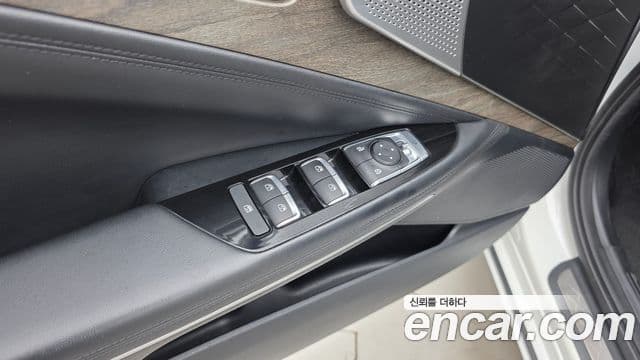 Kia K8 2021 — Şəkil 17/20