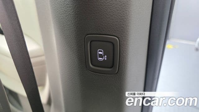 Kia Carnival 2022 — Şəkil 18/20