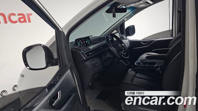 Hyundai Staria 2025 — ფოტო 10/20