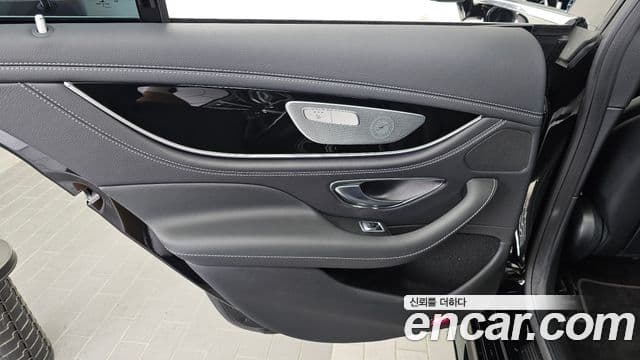 Mercedes-Benz AMG GT 2021 — Photo 22/34