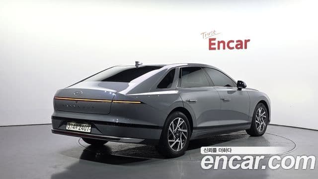 Hyundai Grandeur 2023 — Şəkil 2/20
