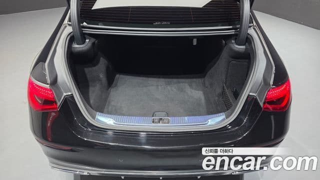 Mercedes-Benz S-Class 2022 — Фото 17/20