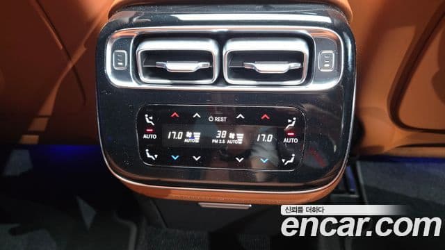 Mercedes-Benz S-Class 2022 — Photo 23/33