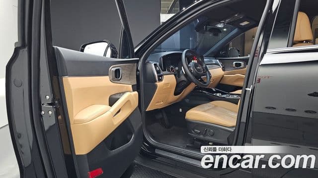 Kia Sorento 2023 — Şəkil 10/20