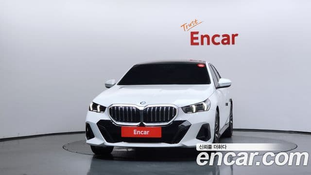 BMW 5 Series 2025 — Şəkil 2/20