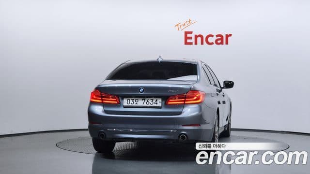 BMW 5 Series 2018 — Şəkil 4/20