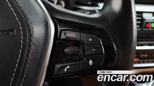 BMW 5 Series 2018 — Şəkil 16/20