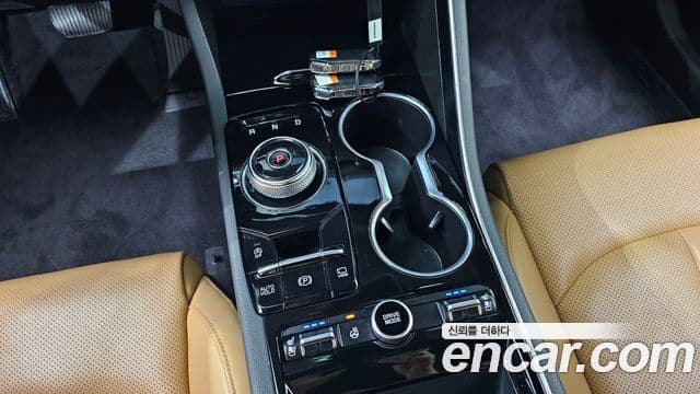 Kia K5 2021 — ფოტო 9/20