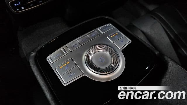 Genesis Electrified G80 2020 — Şəkil 18/20