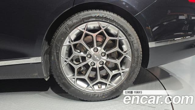 Genesis G80 2020 — Photo 22/35