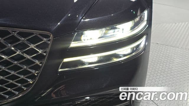 Genesis G80 2020 — Photo 17/35