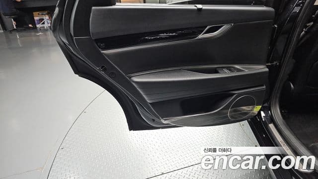 Genesis G80 2020 — Photo 26/35