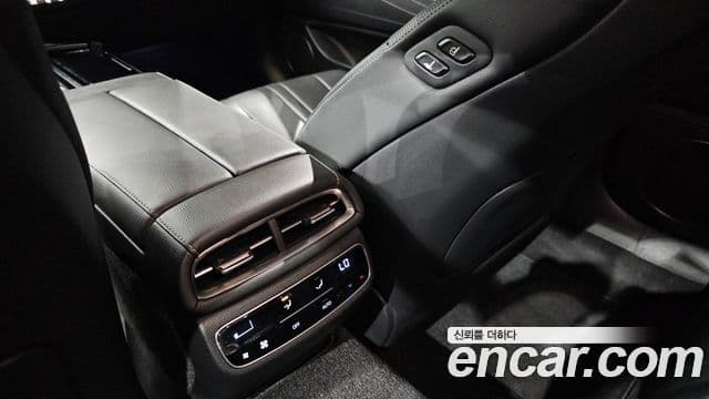 Genesis G80 2020 — Photo 21/35