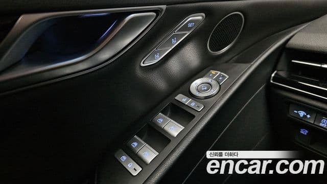 Genesis G80 2020 — Photo 14/35